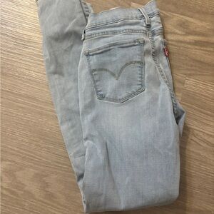 Levi 710 Super Skinny Jeans